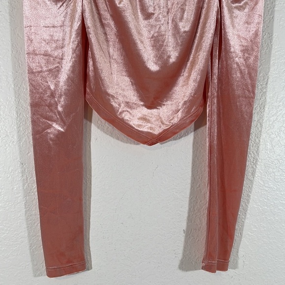 FOREVER 21 Velvet Crop Top Blouse Long Sleeve Size Small New - Picture 3 of 11